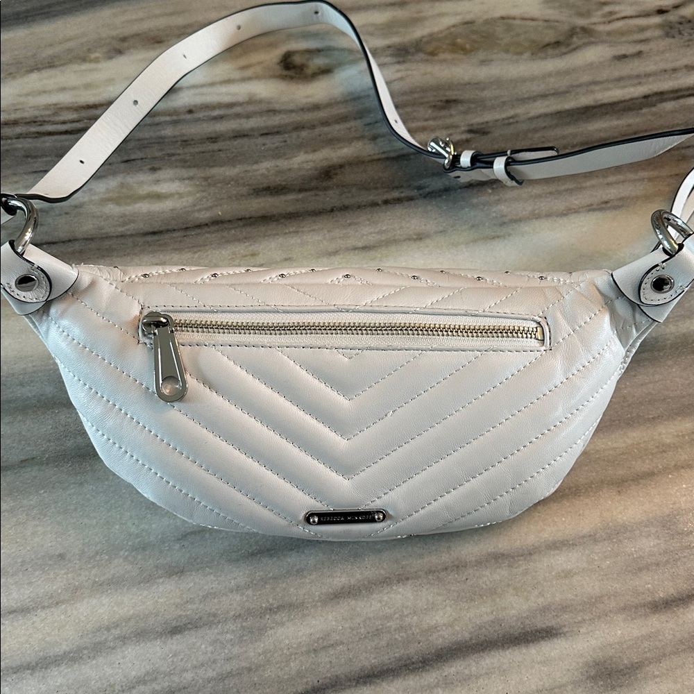 REBECCA MINKOFF QUILTED/STUDDED SLING BAG/BUM BAG 😊NWOT - Picture 5 of 9